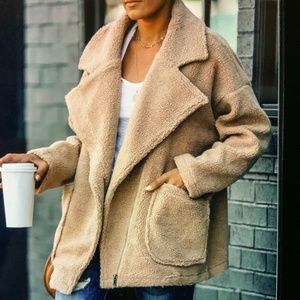 Women’s teddy pocket city jacket